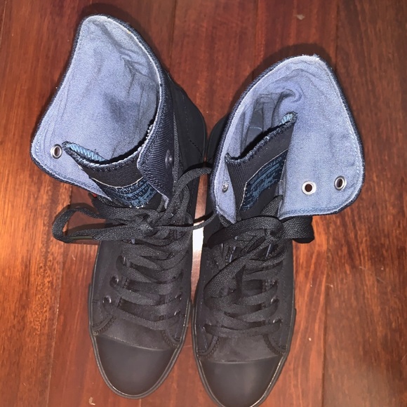 Levi's Navy Blue Hightop Sneakers - Picture 6 of 8